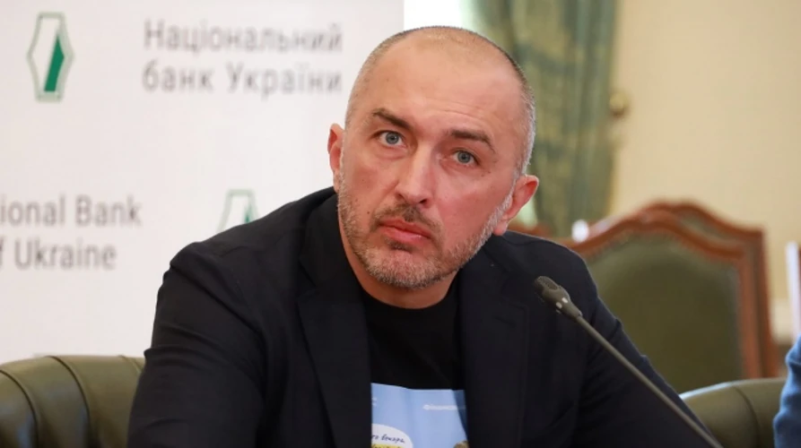 НБУ вимагає припинити повноваження Гладишенка і перевірить усю раду «Сенс Банку»