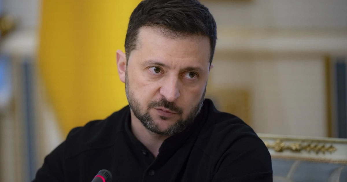 Зеленський назвав CBS News деталі двох атак дронів на літак: ключові факти