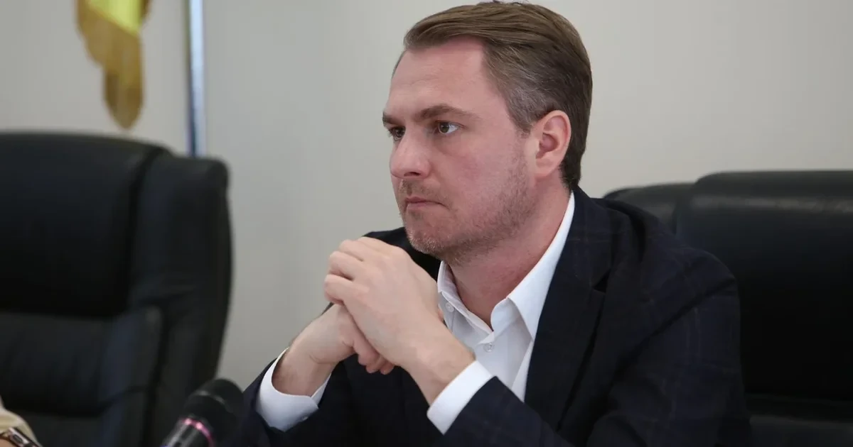 Комітет ВР підтримав відставку Кравченка: одноголосне рішення напередодні голосування в залі