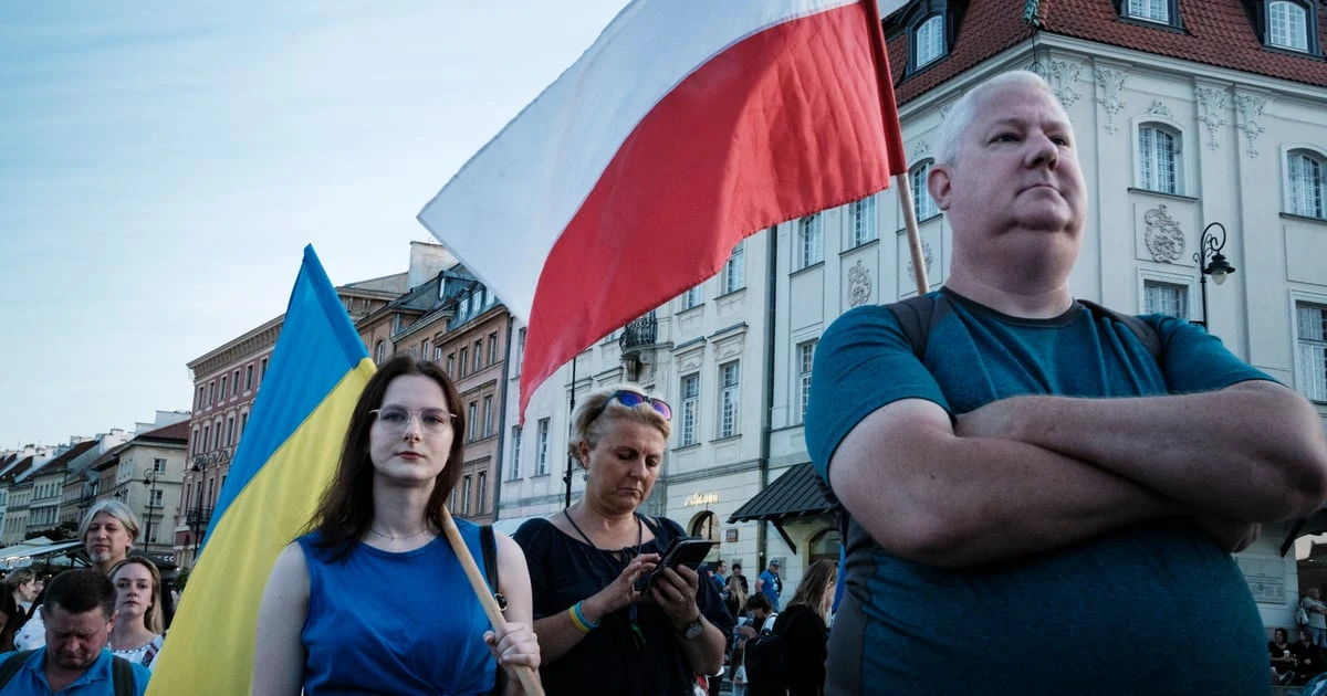 Від серпневого зрізу до 11 вересня: послідовність кроків «Рейтингу» щодо біженців у Польщі