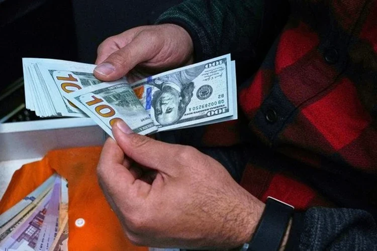 Долар на рівні 45 грн: показники валют 20 жовтня